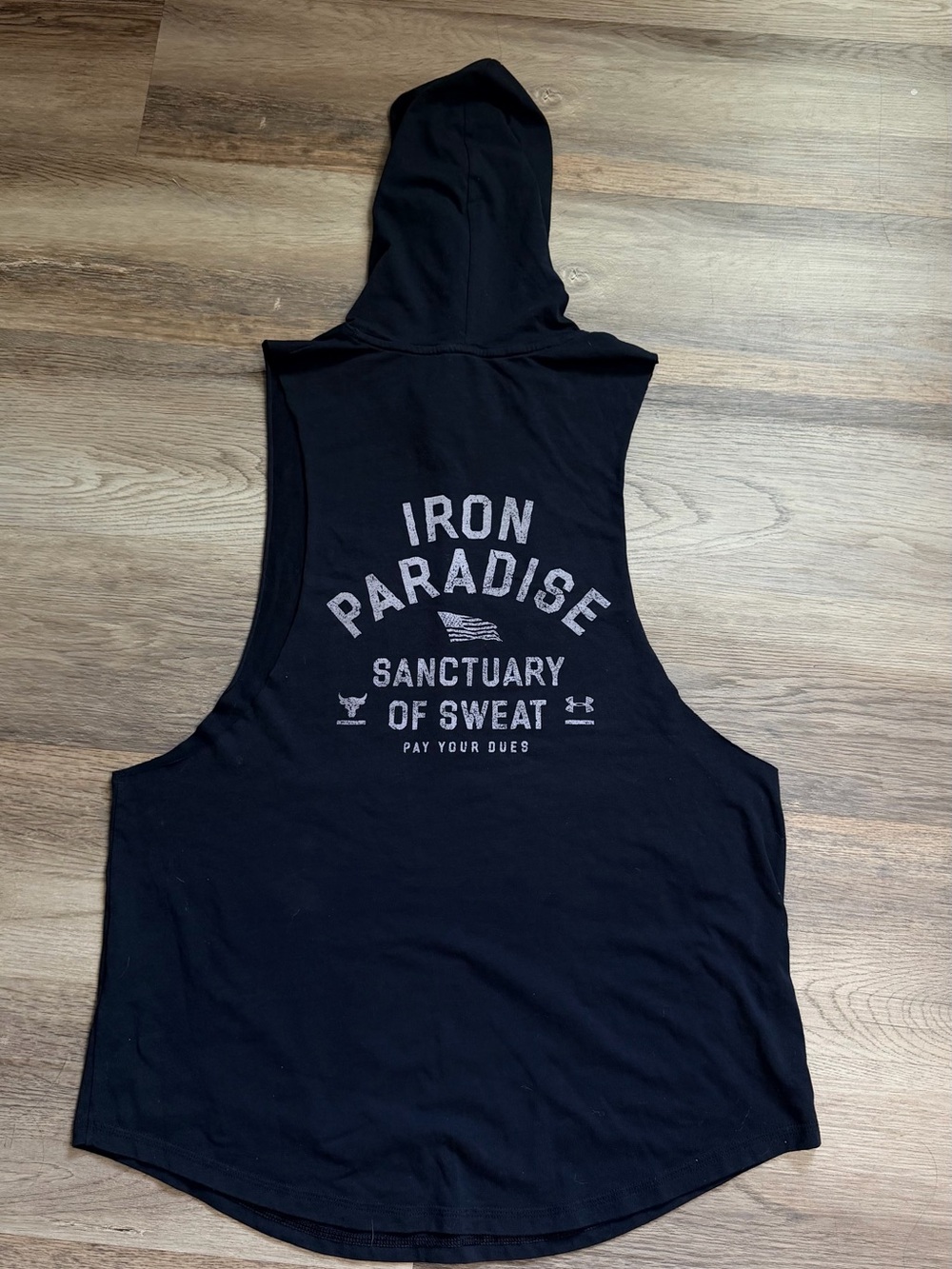 Under Armour Black Sleeveless Hoodie Tank with White Drawstring and Bull Emblem - Picture 3 of 6